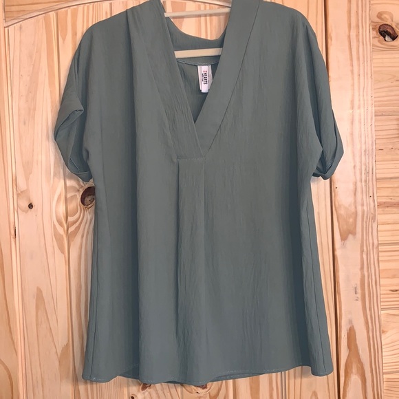 2 Hearts Tops - 2 Hearts Muted Green V Neck Top Size Large